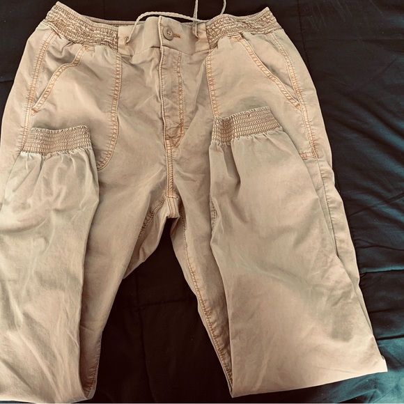 American Eagle Outfitters Pants - Woman’s Brown American Eagle Draw String Pants size 14